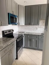 1051 Orange Terrace in Delray Beach, FL - Building Photo - Building Photo