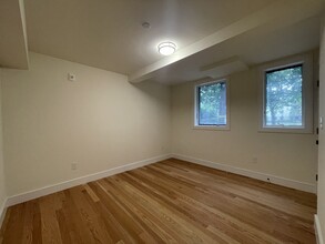 65 Cameron St, Unit 5 in Brookline, MA - Building Photo - Building Photo