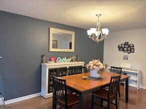 42 Willow Way in Wanaque, NJ - Building Photo - Building Photo