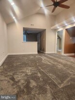 2415 Street Rd in Warrington, PA - Building Photo