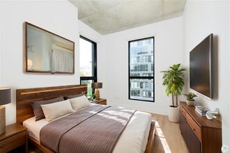 Myriade Condos for rent Ville Marie in Montréal, QC - Foto de edificio - Building Photo