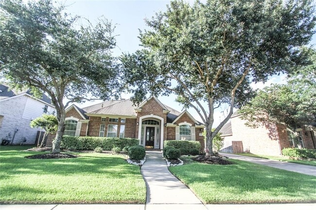 property at 6006 Briar Hill Ct