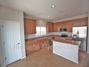 17406 N 185th Ln in Surprise, AZ - Building Photo - Building Photo