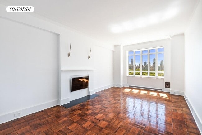 25 Central Prk W in New York, NY - Building Photo - Building Photo