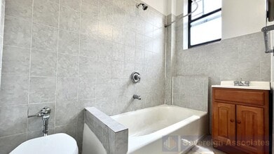 45 Tiemann Pl in New York, NY - Building Photo - Building Photo