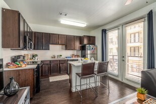 Grandmarc Austin in Austin, TX - Building Photo