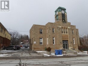 70 Mill St in Halton Hills, ON - Building Photo - Building Photo