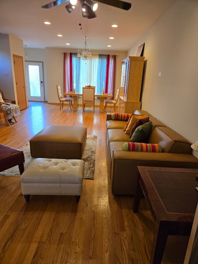property at 468 E 42nd St