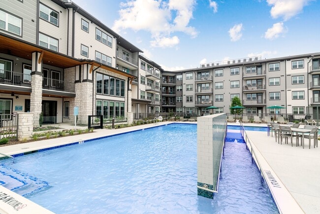 Mera Craig Ranch 55+ Active Adult in McKinney, TX - Building Photo - Building Photo