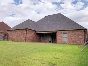 1695 Berryhill Rd in Cordova, TN - Building Photo - Building Photo