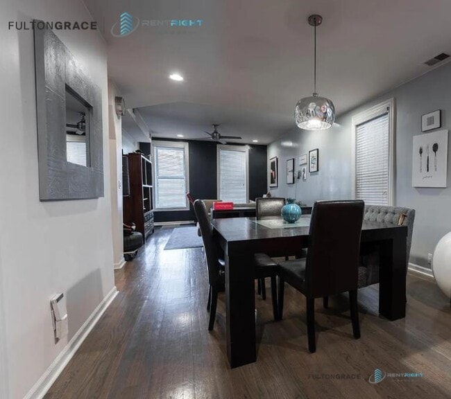 2651 W Armitage Ave, Unit 1 in Chicago, IL - Building Photo - Building Photo