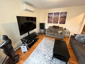 6 Nashua St, Unit 2 in Somerville, MA - Building Photo - Building Photo