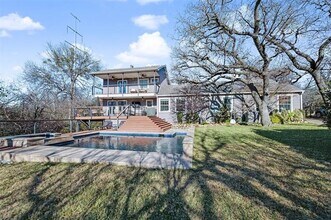 2100 Daisy Ln in Fort Worth, TX - Building Photo - Building Photo