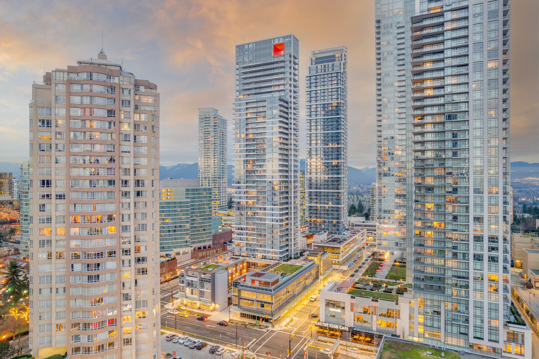 Station Square Tower 5 (Residential) in Burnaby, BC - Building Photo