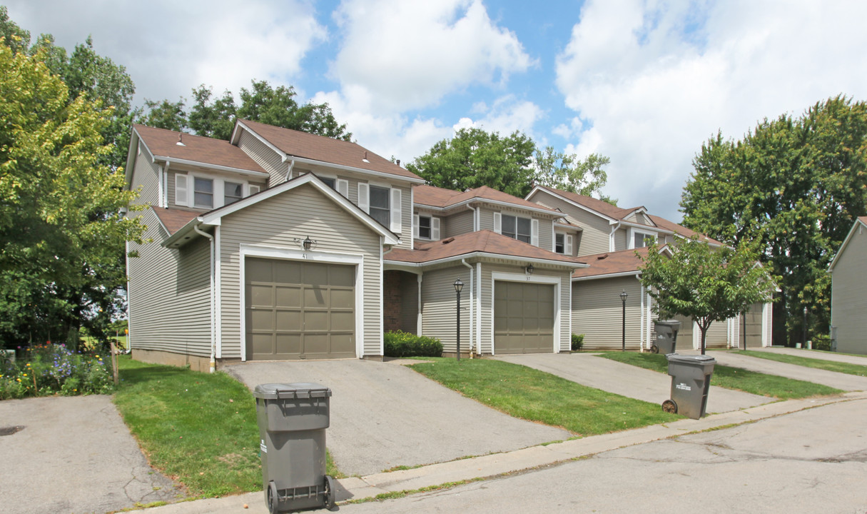 French Creek Townhouses in Rochester, NY - Building Photo