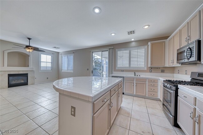 property at 857 Sumner Ranch Rd