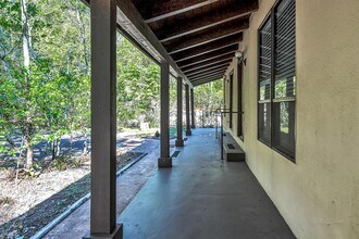 32 E Rivercrest Dr in Houston, TX - Building Photo - Building Photo