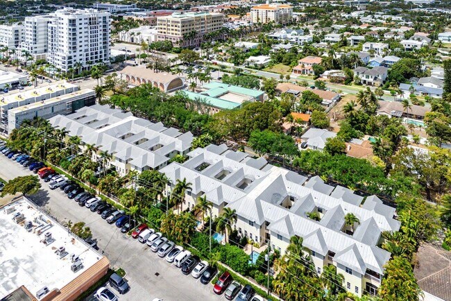 244 E Boca Raton Rd in Boca Raton, FL - Building Photo - Building Photo