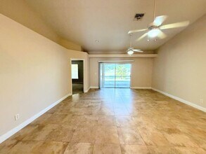 1229-1231 SE 6th Terrace in Cape Coral, FL - Foto de edificio - Building Photo