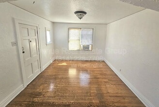 1942 D Amato Ct in Jennings, MO - Building Photo - Building Photo