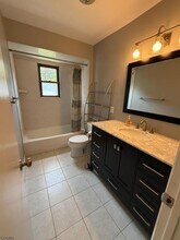 606 Nottingham Way in Flemington, NJ - Building Photo - Building Photo