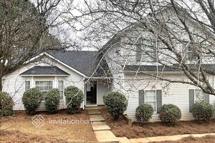 4155 Waldrop Hills Dr in Decatur, GA - Building Photo