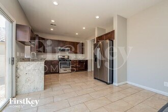 1708 Mizzenmast Ave in North Las Vegas, NV - Building Photo - Building Photo