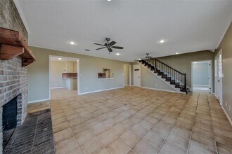 12096 Lakeview Manor Dr in Willis, TX - Building Photo - Building Photo