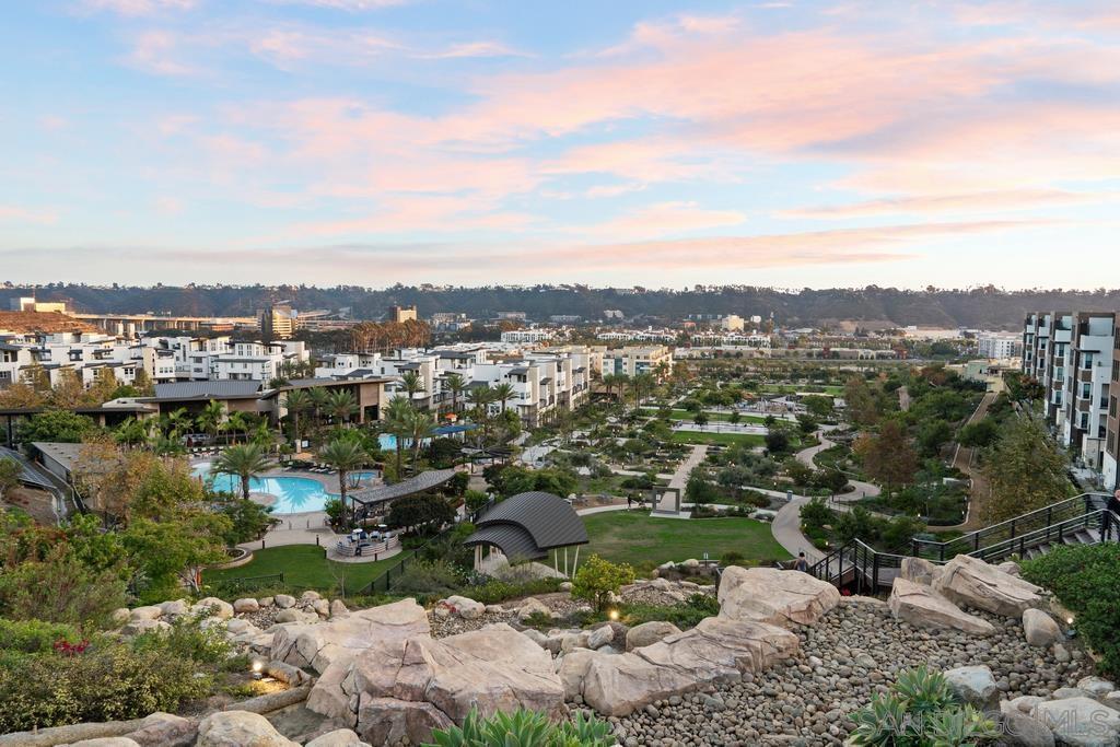 8575 Aspect Dr in San Diego, CA - Building Photo