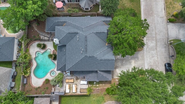 property at 6723 Mossridge Dr