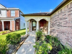 22206 Orchard Dale Dr in Spring, TX - Foto de edificio - Building Photo