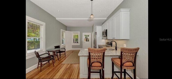 1513 Palmetto Ln in Sarasota, FL - Building Photo - Building Photo