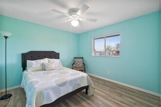 1405 SW 9th Ave in Cape Coral, FL - Foto de edificio - Building Photo