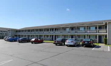 Cascade West in Mount Vernon, WA - Foto de edificio - Building Photo