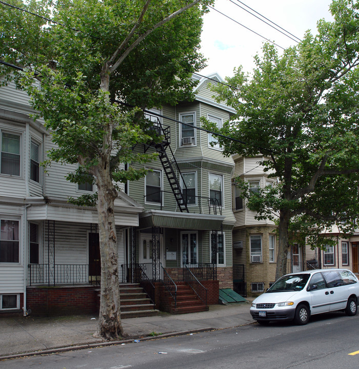 346 Lafayette St in Newark, NJ - Building Photo