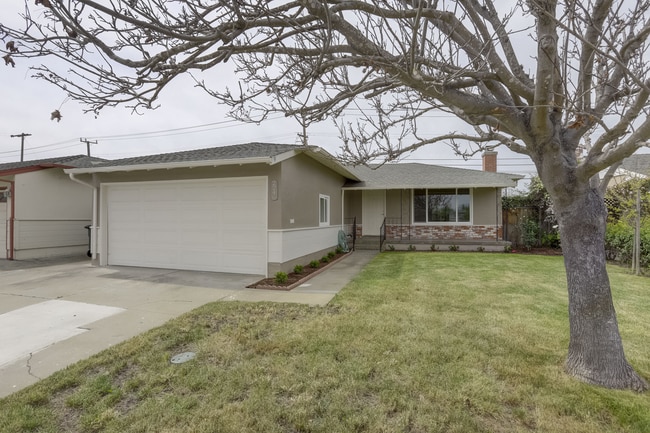 2246 Kent St in San Mateo, CA - Building Photo - Building Photo