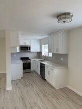 1011 San Rafael Ave, Unit 102 in Glendale, CA - Foto de edificio - Building Photo