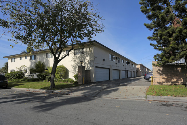 Lido Mirada in La Mirada, CA - Building Photo - Building Photo