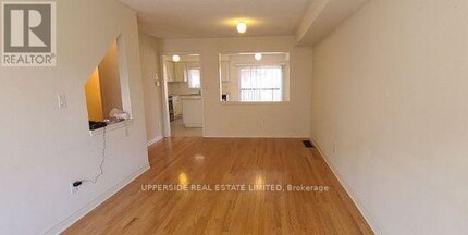 363 Doak Ln in Newmarket, ON - Building Photo - Building Photo