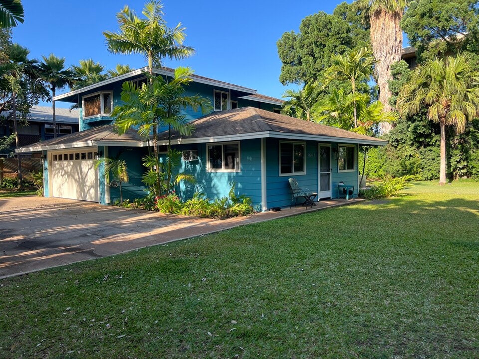 2125 Awihi Pl in Kihei, HI - Building Photo