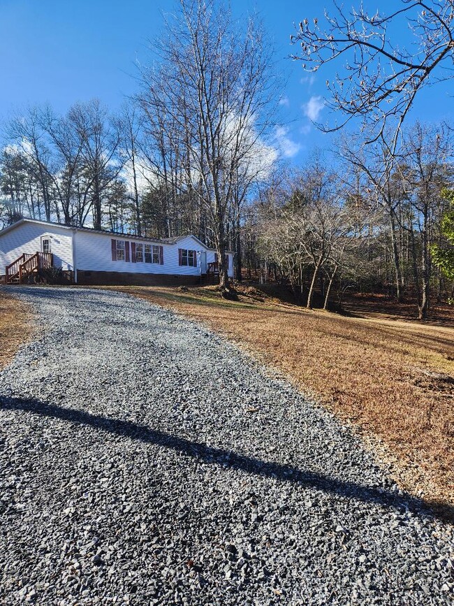 1066 Oak Grove Rd Rentals in Landrum, SC