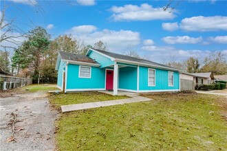 784 Trailwood Dr E in Mobile, AL - Building Photo - Building Photo