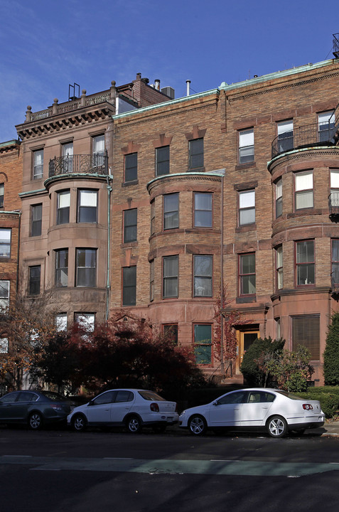 9 Bay State Rd in Boston, MA - Foto de edificio