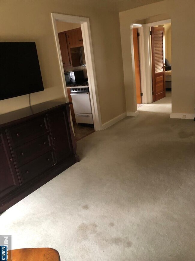 5 5th St in North Arlington, NJ - Building Photo - Building Photo