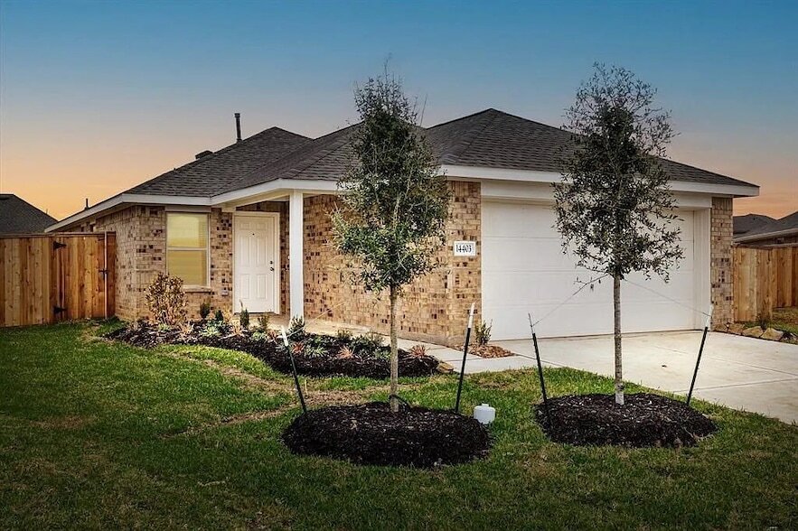 14403 Woodcott Warren Wy in Rosharon, TX - Building Photo