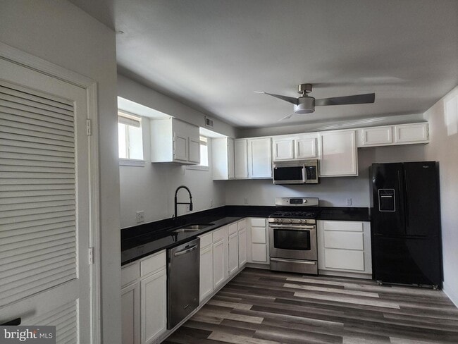 property at 606 Stuart St
