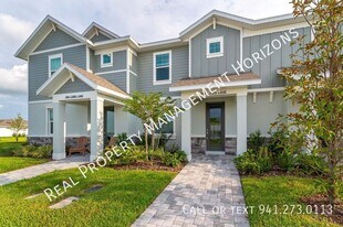 7492 Cabin Ln in Sarasota, FL - Building Photo