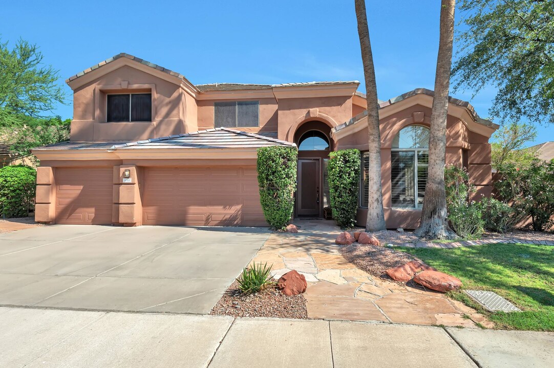 9740 E Sharon Dr in Scottsdale, AZ - Building Photo