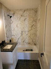 832 W George St, Unit 1R in Chicago, IL - Foto de edificio - Building Photo