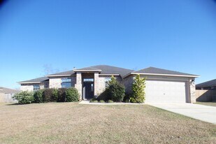 5462 Turbine Way in Pace, FL - Building Photo